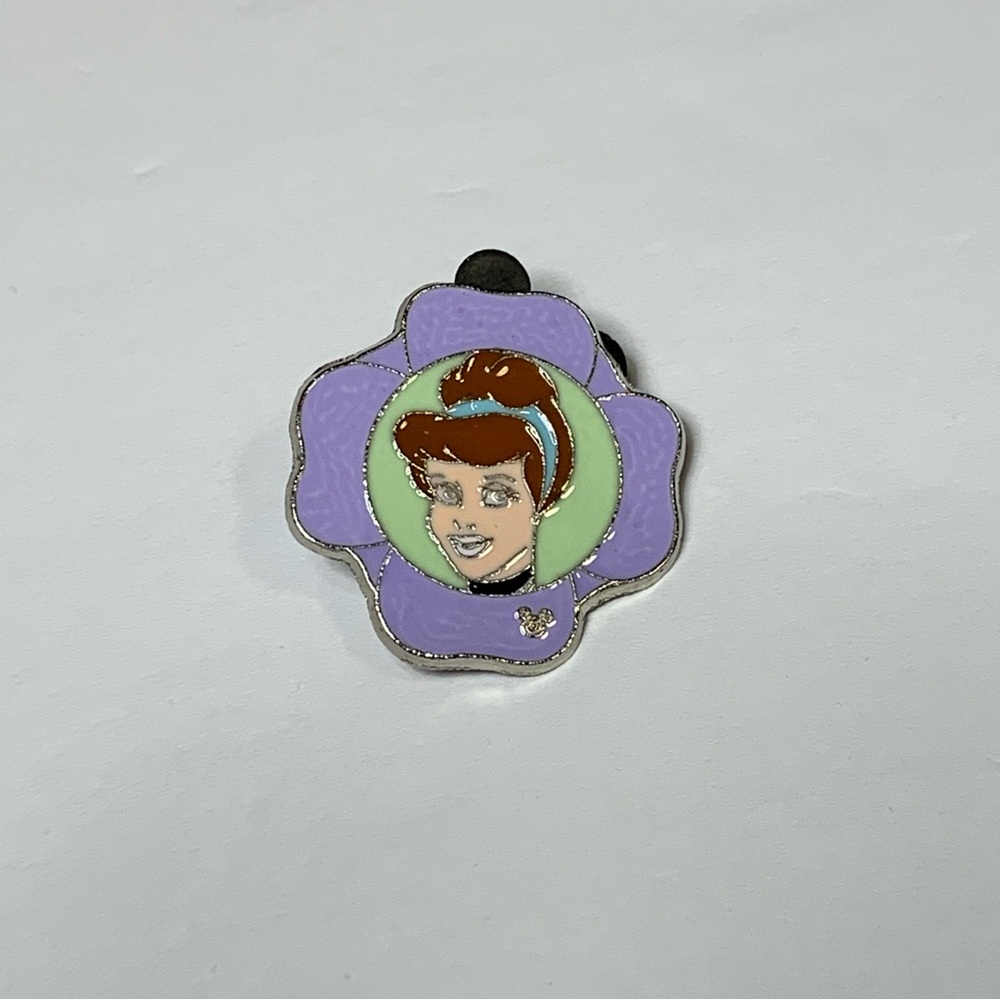 Cinderella Disney Princess Trading Pin Easter